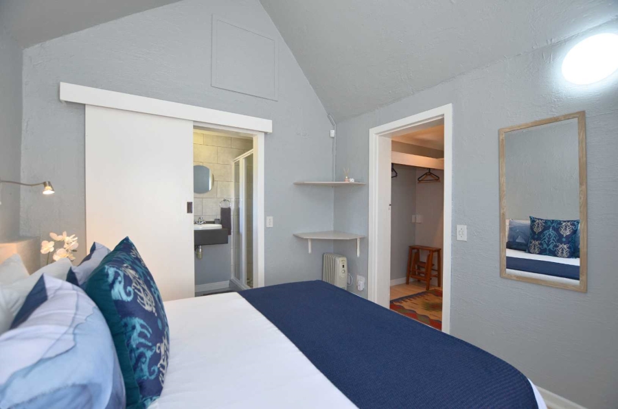 7 Bedroom Property for Sale in Westcliff Western Cape